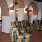 Chieteno Con Piscina E Ac- *