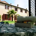 Chieteno Con Piscina E Ac- *