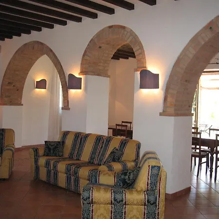 Chieteno Con Piscina - Cetona