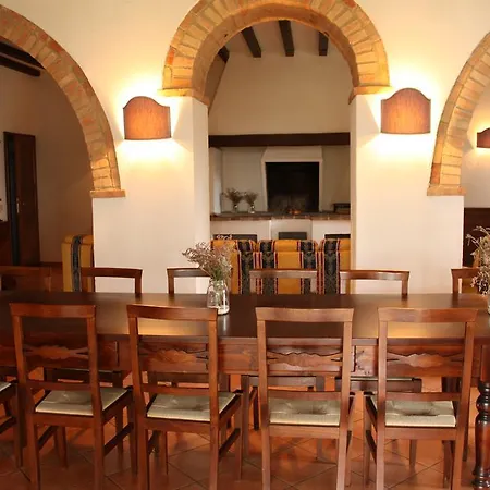 Chieteno Con Piscina -