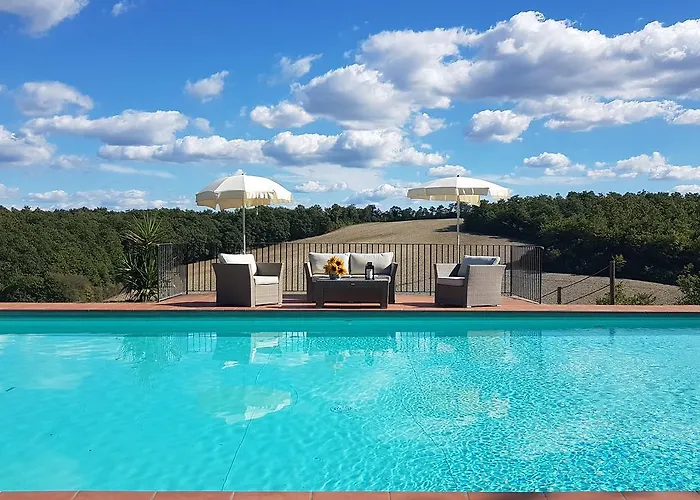 Chieteno Con Piscina E Ac- Cetona